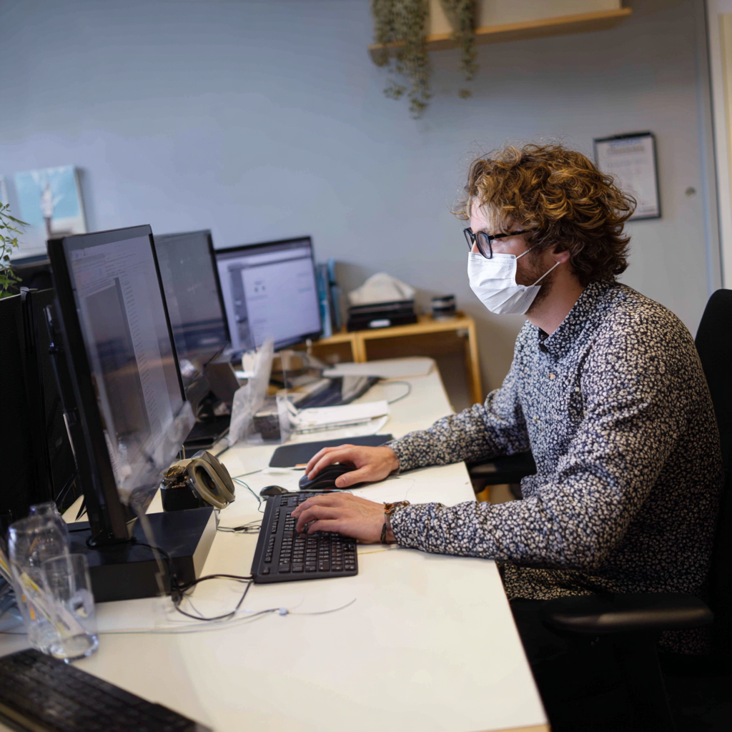 salaire attaché de recherche clinique
